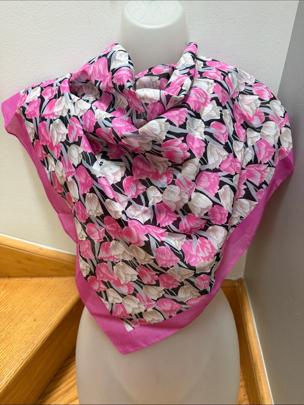 VTG Pink & White Tulip Floral Square Scarf | Cotton Feel Botanical Scarf Bandana